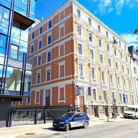Apartment Lacplesa Downtown New 2-bedroom *
