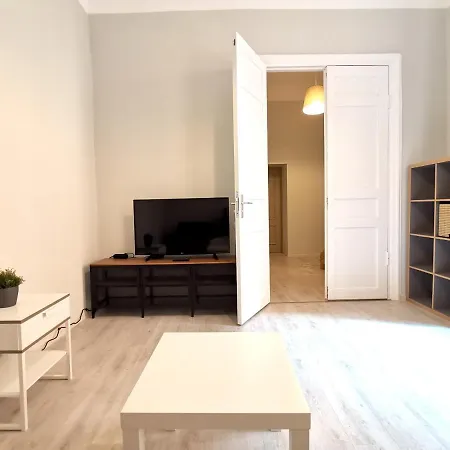 Apartment Lacplesa Downtown New 2-bedroom