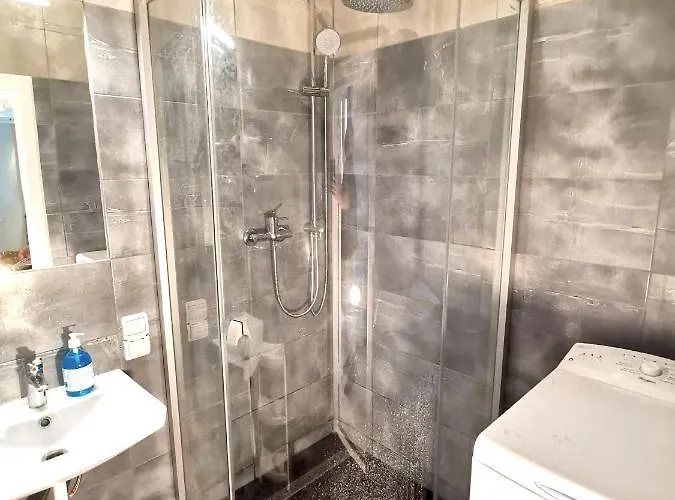 Lacplesa Downtown New 2-bedroom * Рига